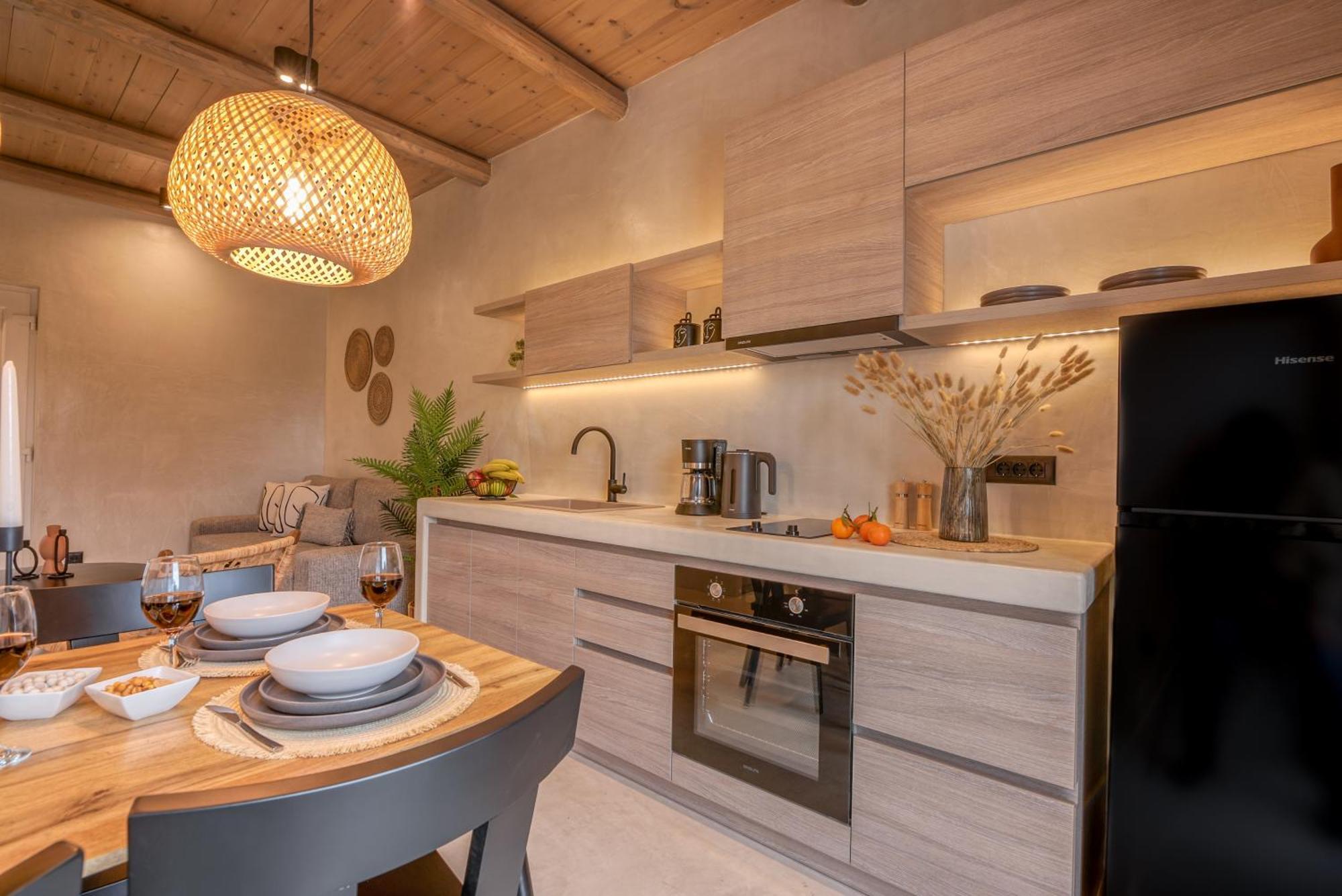 Christini Secrets Villa Platanos  ภายนอก รูปภาพ